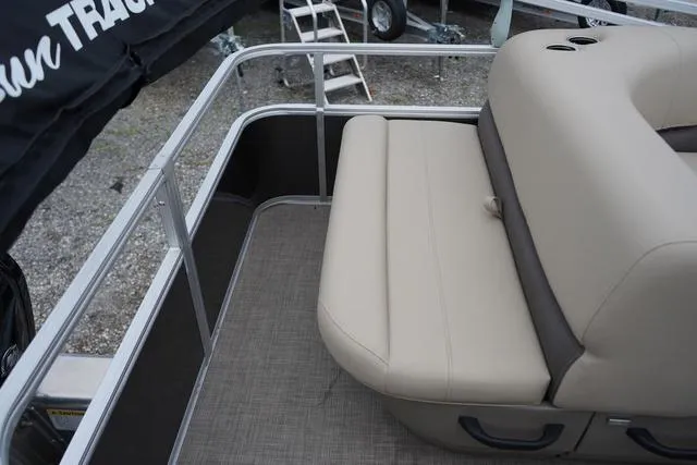 Slide: The Image of Sun Tracker Party Barge 18 2025 - 8