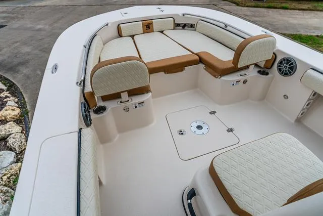 Slide: The Image of Carolina 26 Ultra Elite 2025 - 8