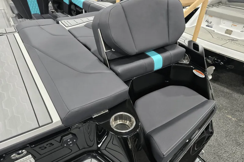 Slide: The Image of MasterCraft XT23 2025 - 18