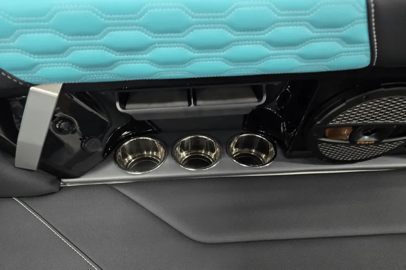 Slide: The Image of MasterCraft XT23 2025 - 6