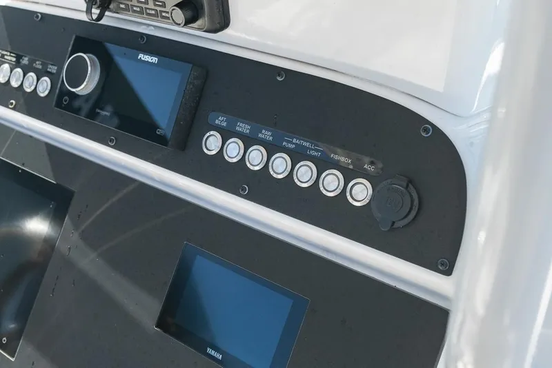 Slide: The Image of Everglades 243CC 2023 - 80