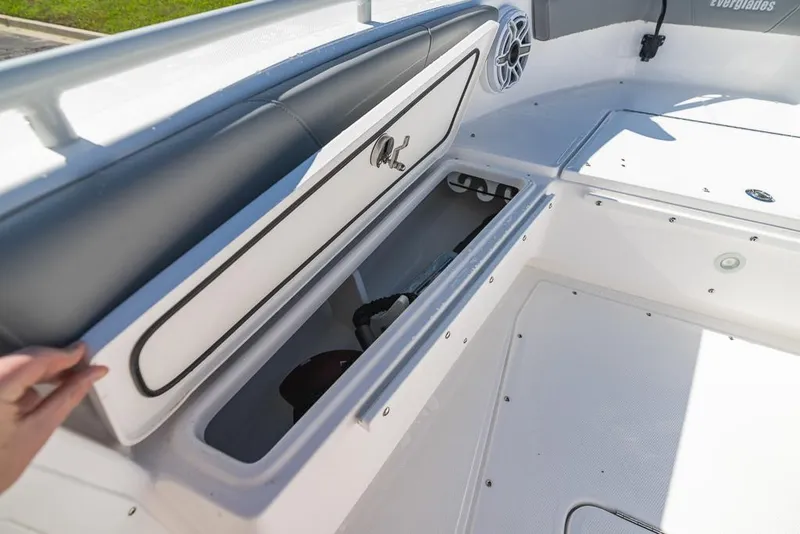 Slide: The Image of Everglades 243CC 2023 - 90