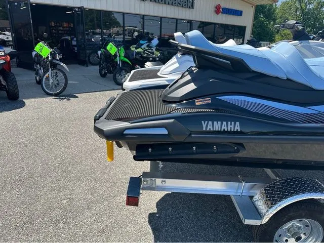 Slide: The Image of Yamaha VX Cruiser 2025 - 4