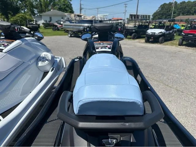 Slide: The Image of Yamaha VX Cruiser with Audio 2025 - 7