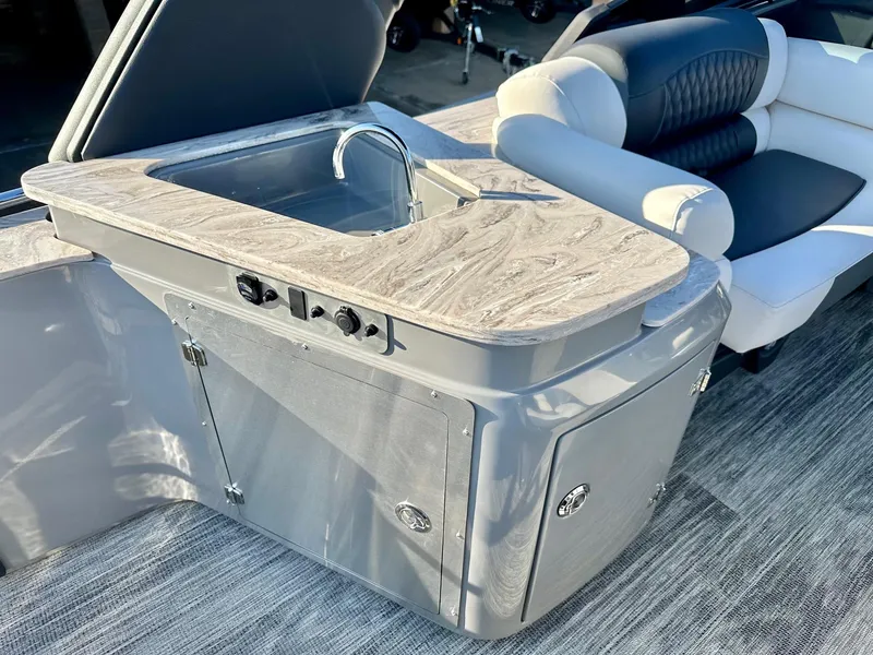 Slide: The Image of Avalon 27' Excalibur LTD Elite Windshield w/ Twin Mercury 450R Motors! 2025 - 14