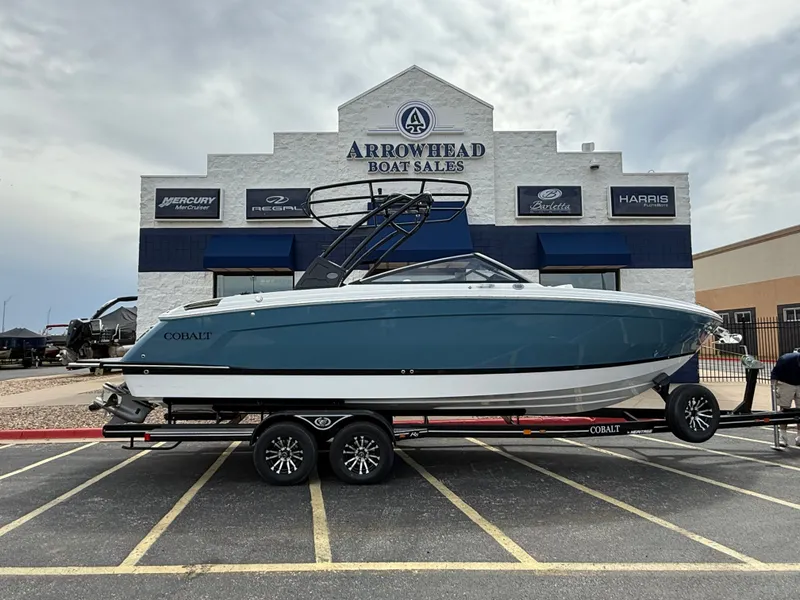 The Image of Cobalt R8 2025 - 1