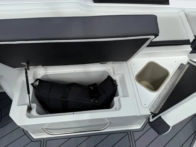 Slide: The Image of Cobalt R8 2025 - 18