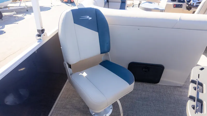 Slide: The Image of 2025 Bennington 21SF boat seat with blue and white upholstery. - 19