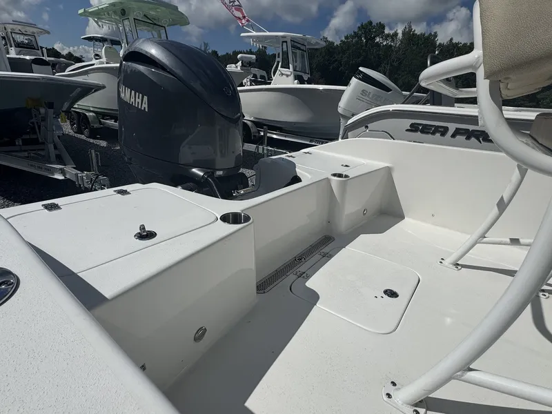 Slide: The Image of Sea Pro 202 Center Console 2024 - 13