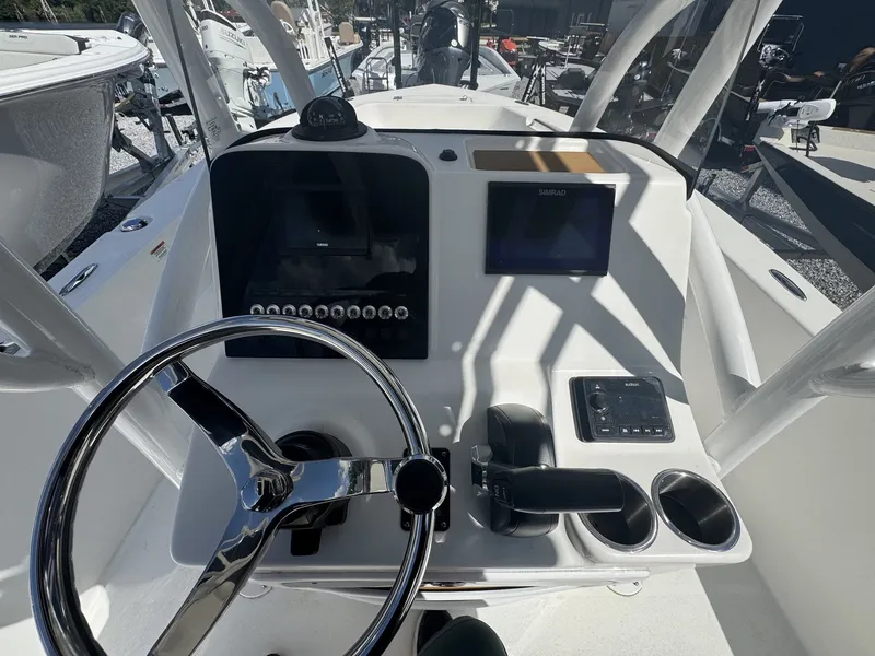 Slide: The Image of Sea Pro 202 Center Console 2024 - 9