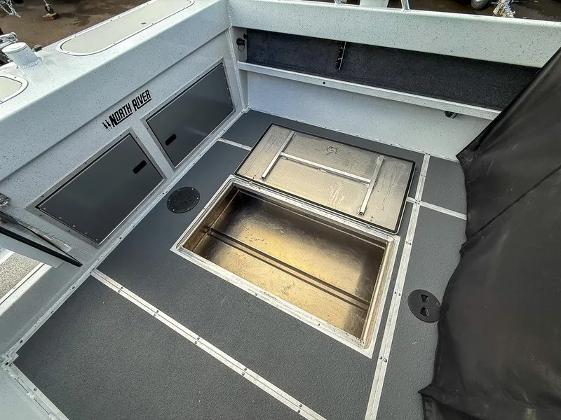 Slide: The Image of North River 22' Seahawk 2026 - 13