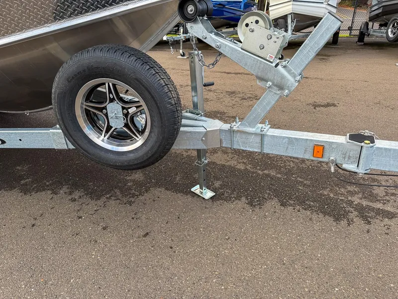 Slide: The Image of North River 22' Seahawk 2026 - 19