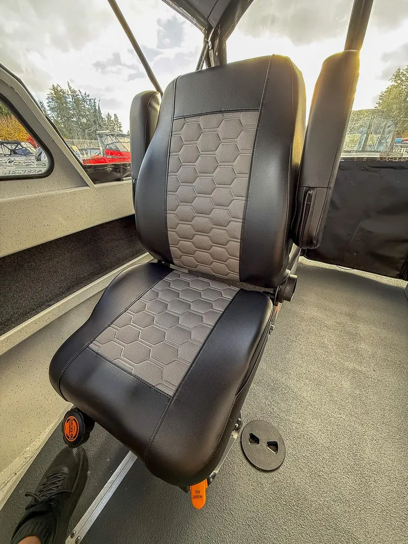 Slide: The Image of North River 22' Seahawk 2026 - 8