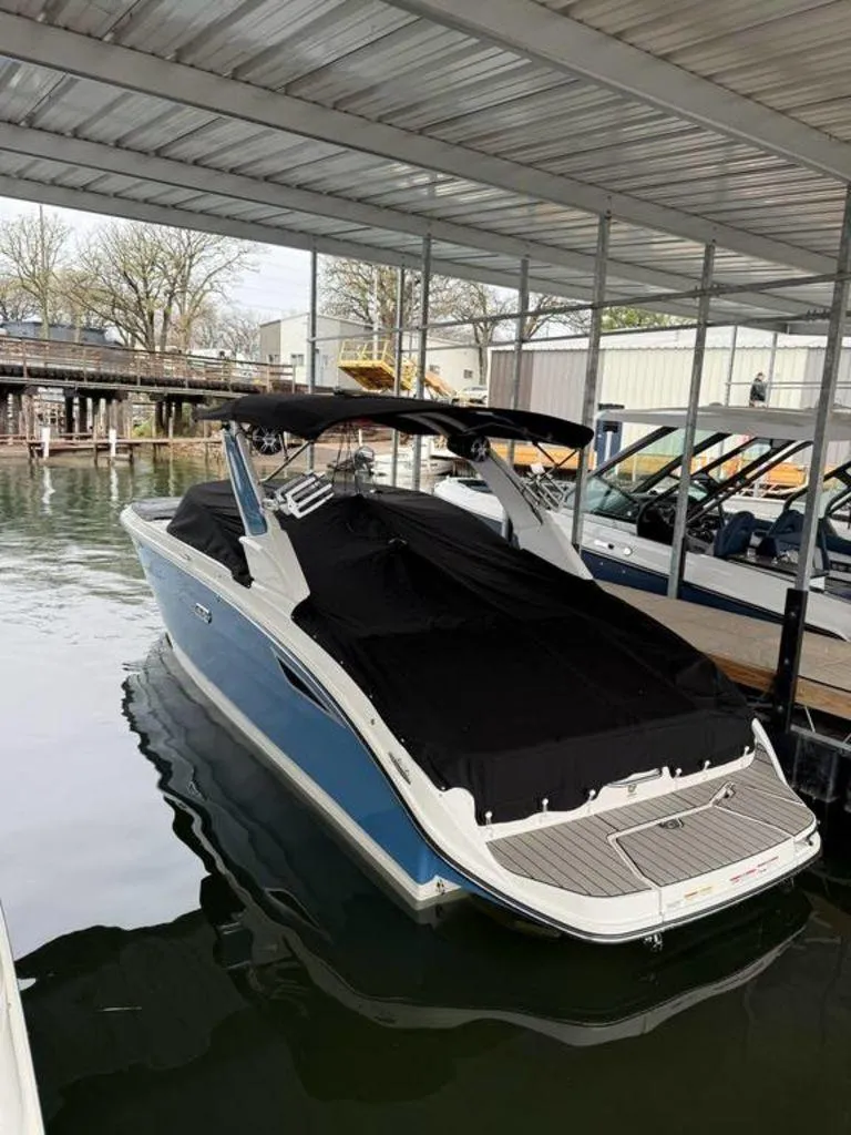 Slide: The Image of Sea Ray SDX 270 Surf 2025 - 0