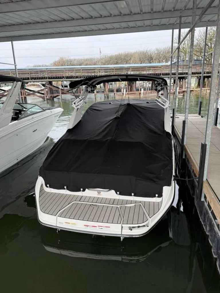 Slide: The Image of Sea Ray SDX 270 Surf 2025 - 1