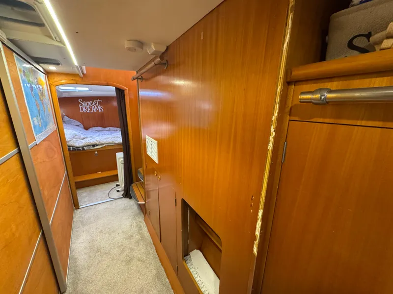 Slide: The Image of Lagoon 410 2001 - 53