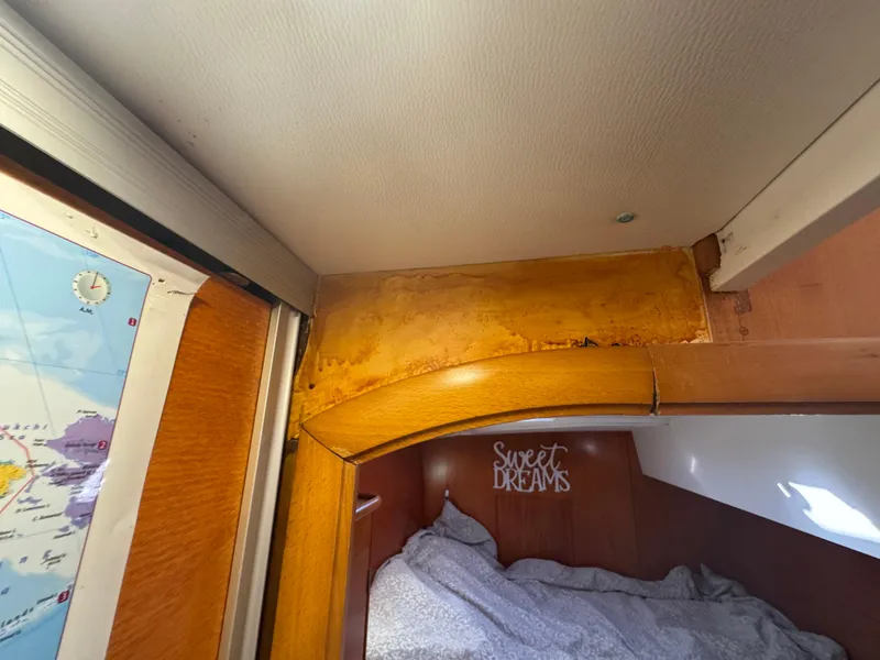 Slide: The Image of Lagoon 410 2001 - 56