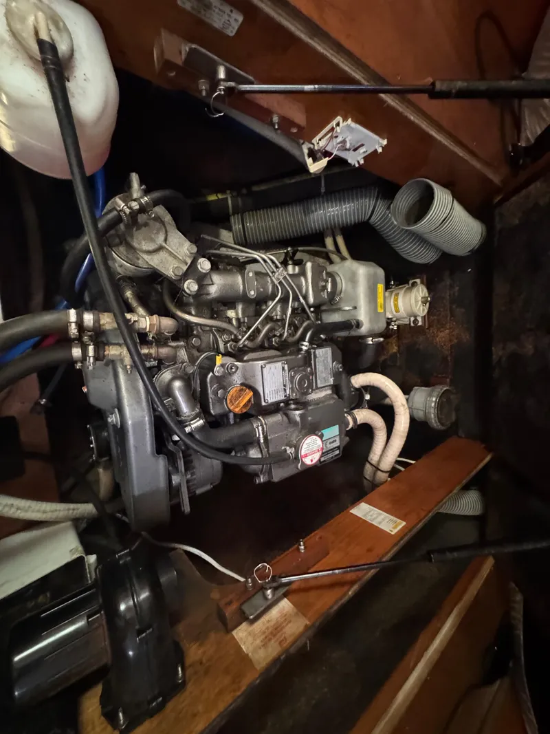 Slide: The Image of Lagoon 410 2001 - 61