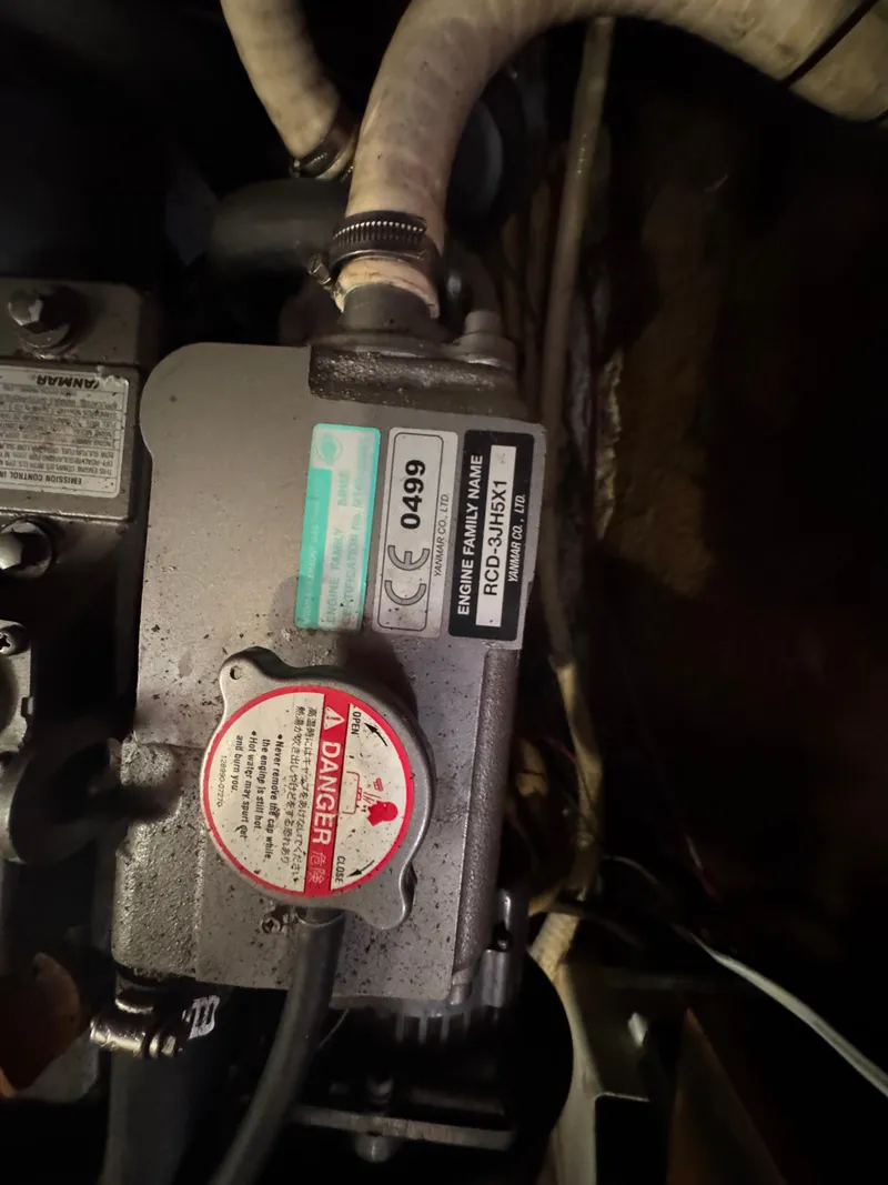 Slide: The Image of Lagoon 410 2001 - 62