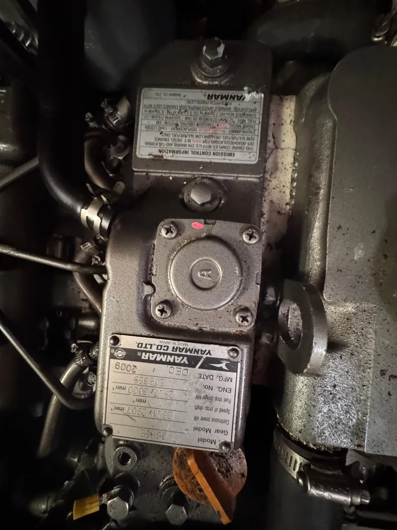 Slide: The Image of Lagoon 410 2001 - 63