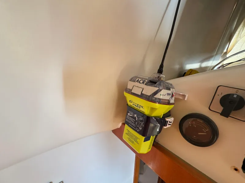 Slide: The Image of Lagoon 410 2001 - 65