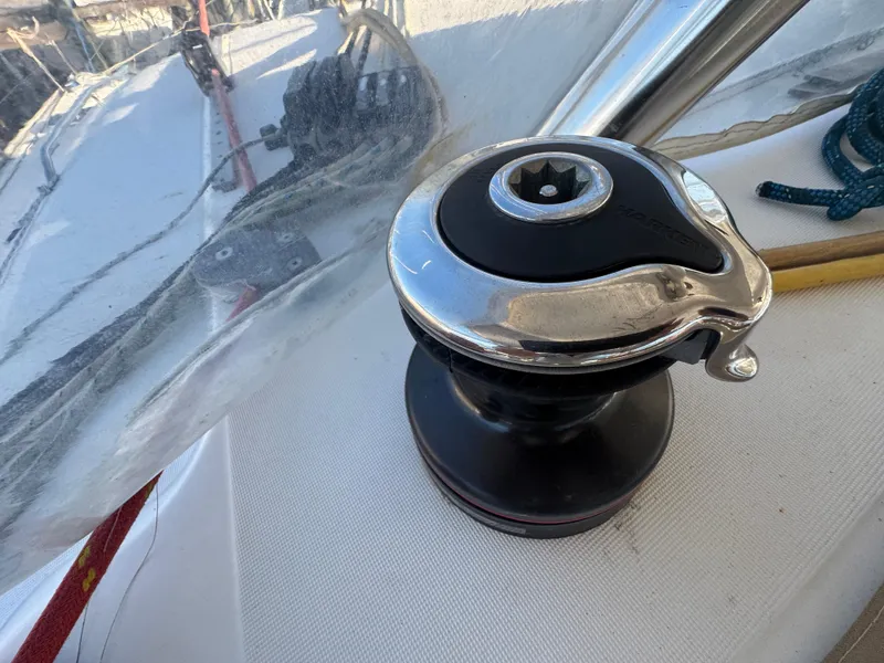 Slide: The Image of Lagoon 410 2001 - 68