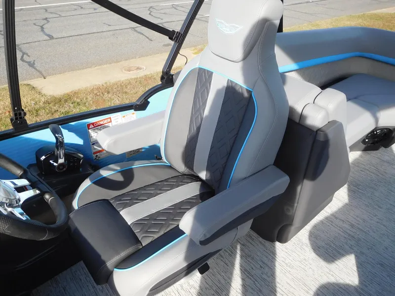 Slide: The Image of 2025 Bennington 24 MFB boat seat with sleek design and modern upholstery. - 3