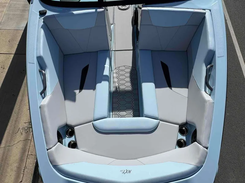 Slide: The Image of MasterCraft NXT24 2025 - 14