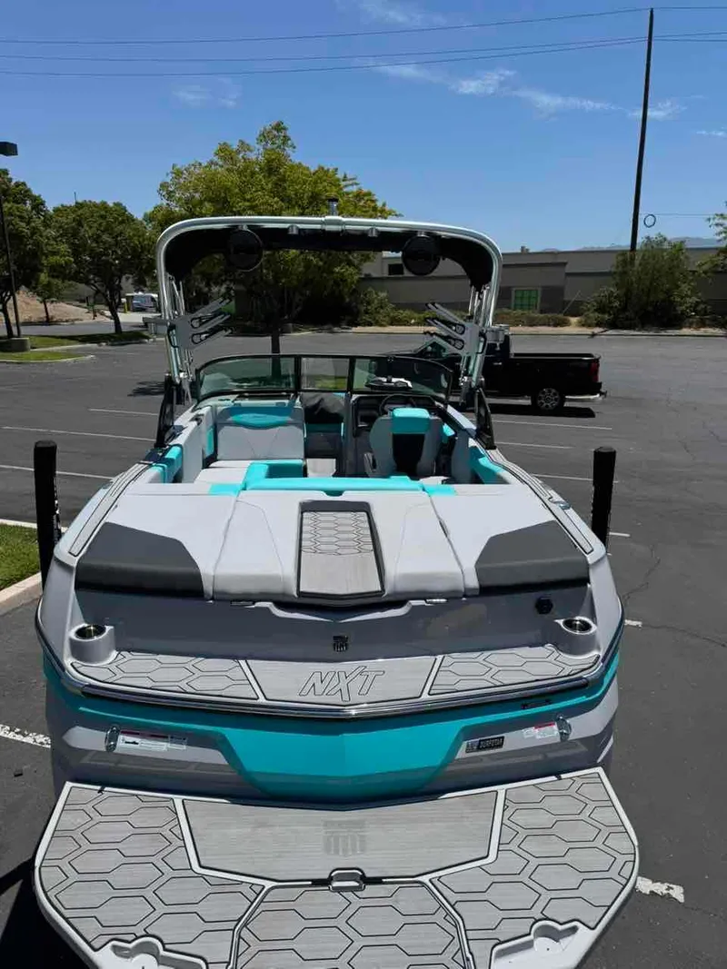 Slide: The Image of MasterCraft NXT22 2025 - 4