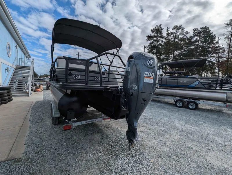 Slide: The Image of SunChaser Geneva Sport 25 SB DH 2025 - 3