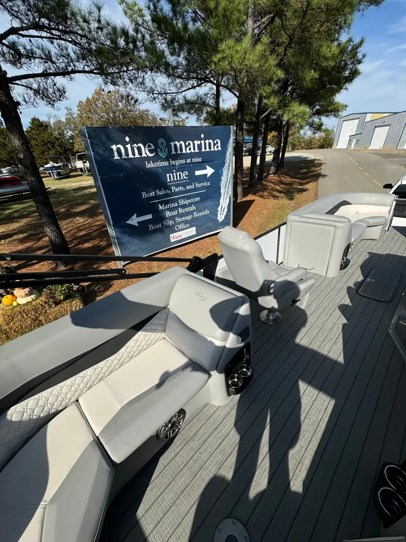 Slide: The Image of Manitou Encore 2022 - 10