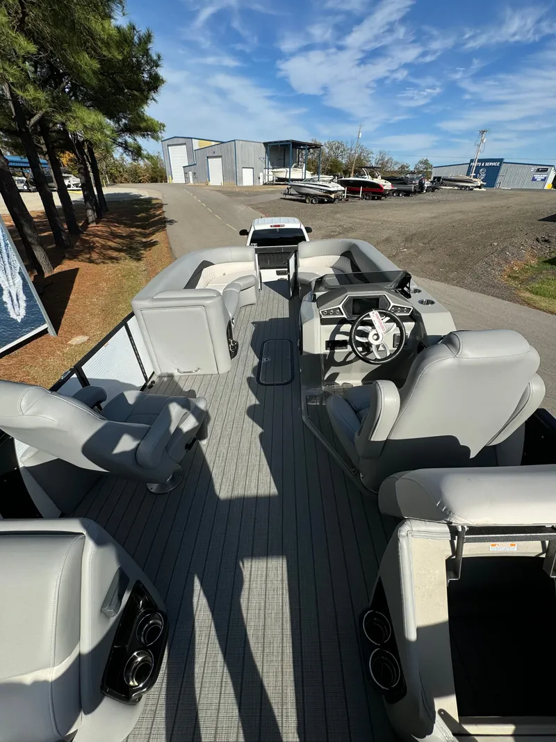 Slide: The Image of Manitou Encore 2022 - 11