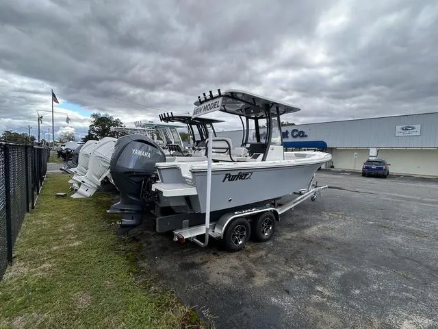 Slide: The Image of Parker Marine 2200 Center Console 2025 - 3