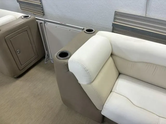 Slide: The Image of Harris ROYAL 250 boat seating, beige and white upholstery, with cup holders, 2013 model. - 9