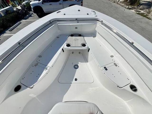 Slide: The Image of Sea Pro 242 Sport CC 242CC Center Console 242Sport 2025 - 13