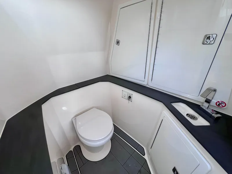 Slide: The Image of Aviara AV32 OB 2022 - 60