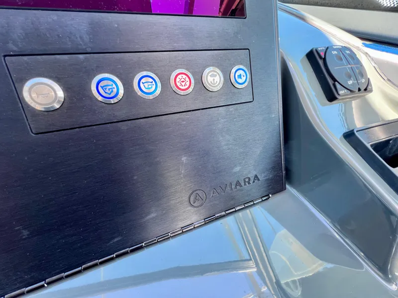 Slide: The Image of Aviara AV32 OB 2022 - 70