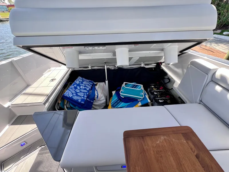 Slide: The Image of Aviara AV32 OB 2022 - 79