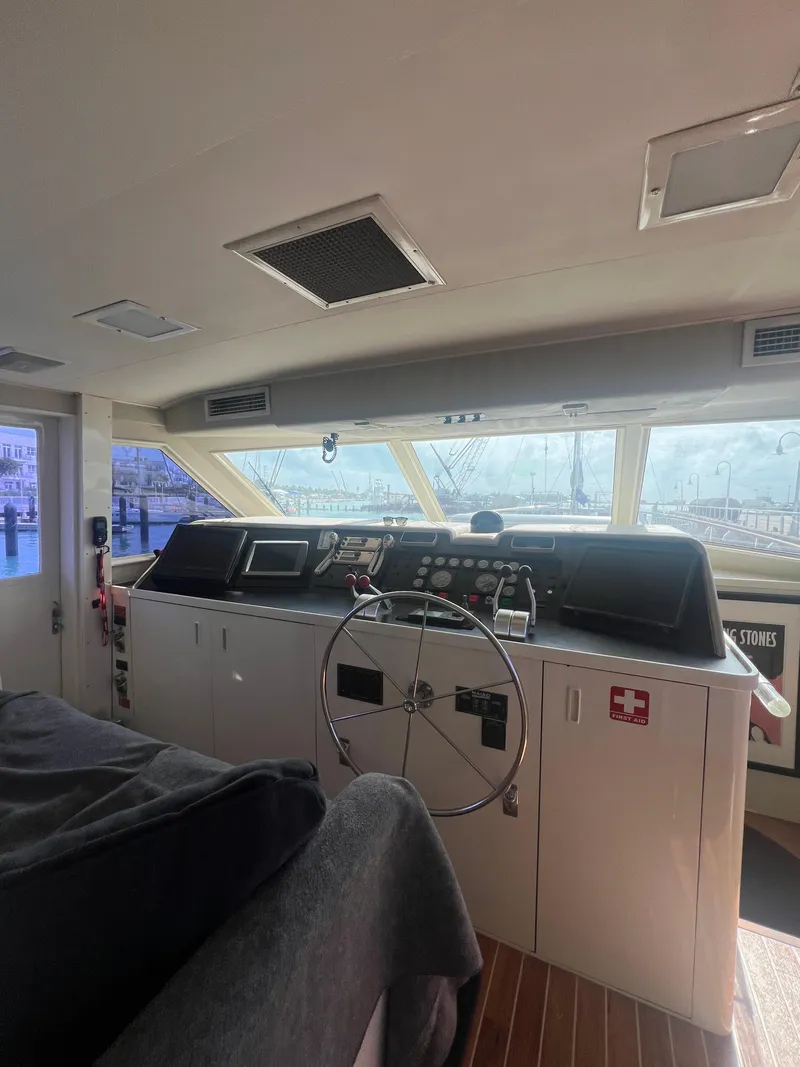 Slide: The Image of Hatteras 70 Cockpit Motor Yacht 1990 - 50