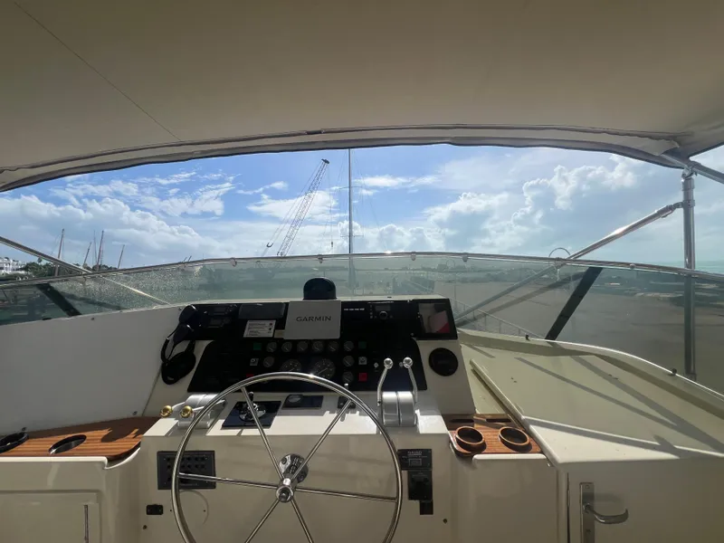 Slide: The Image of Hatteras 70 Cockpit Motor Yacht 1990 - 56