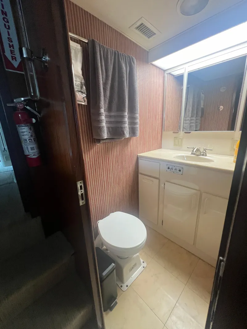 Slide: The Image of Hatteras 70 Cockpit Motor Yacht 1990 - 70