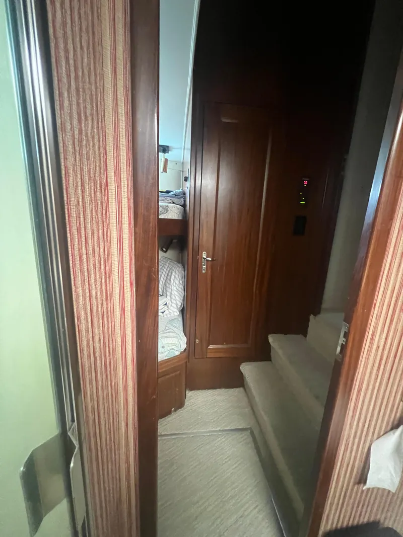 Slide: The Image of Hatteras 70 Cockpit Motor Yacht 1990 - 72