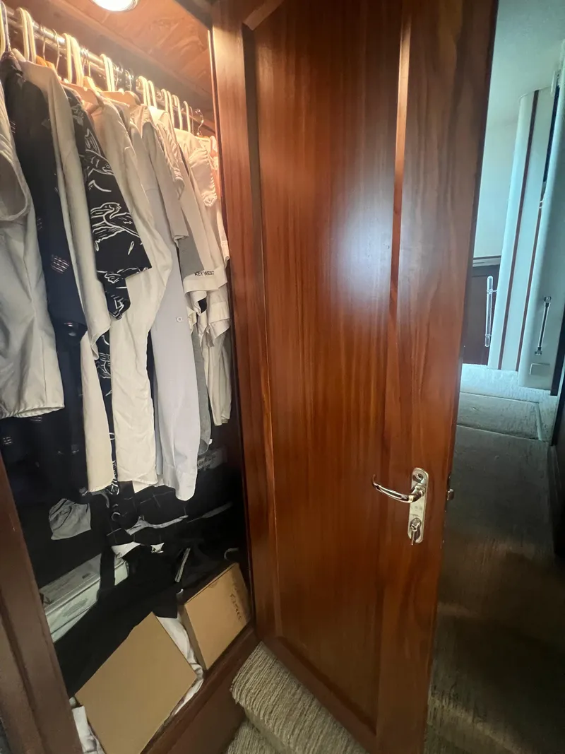 Slide: The Image of Hatteras 70 Cockpit Motor Yacht 1990 - 73