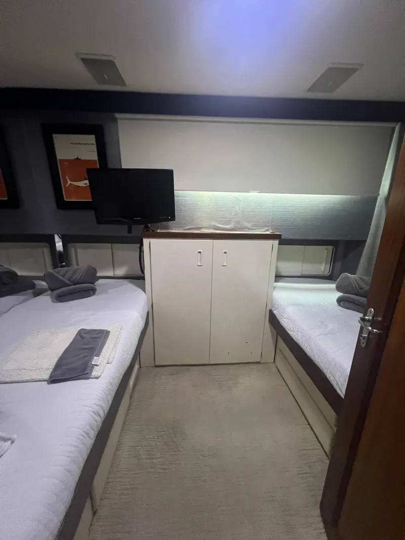 Slide: The Image of Hatteras 70 Cockpit Motor Yacht 1990 - 76