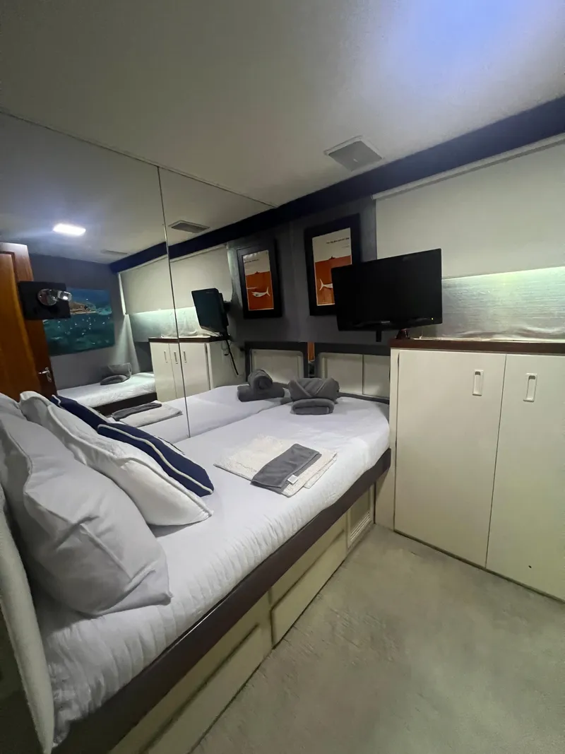 Slide: The Image of Hatteras 70 Cockpit Motor Yacht 1990 - 78