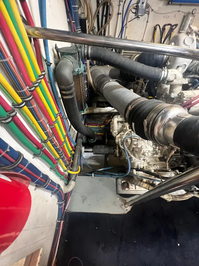 Slide: The Image of Hatteras 70 Cockpit Motor Yacht 1990 - 95