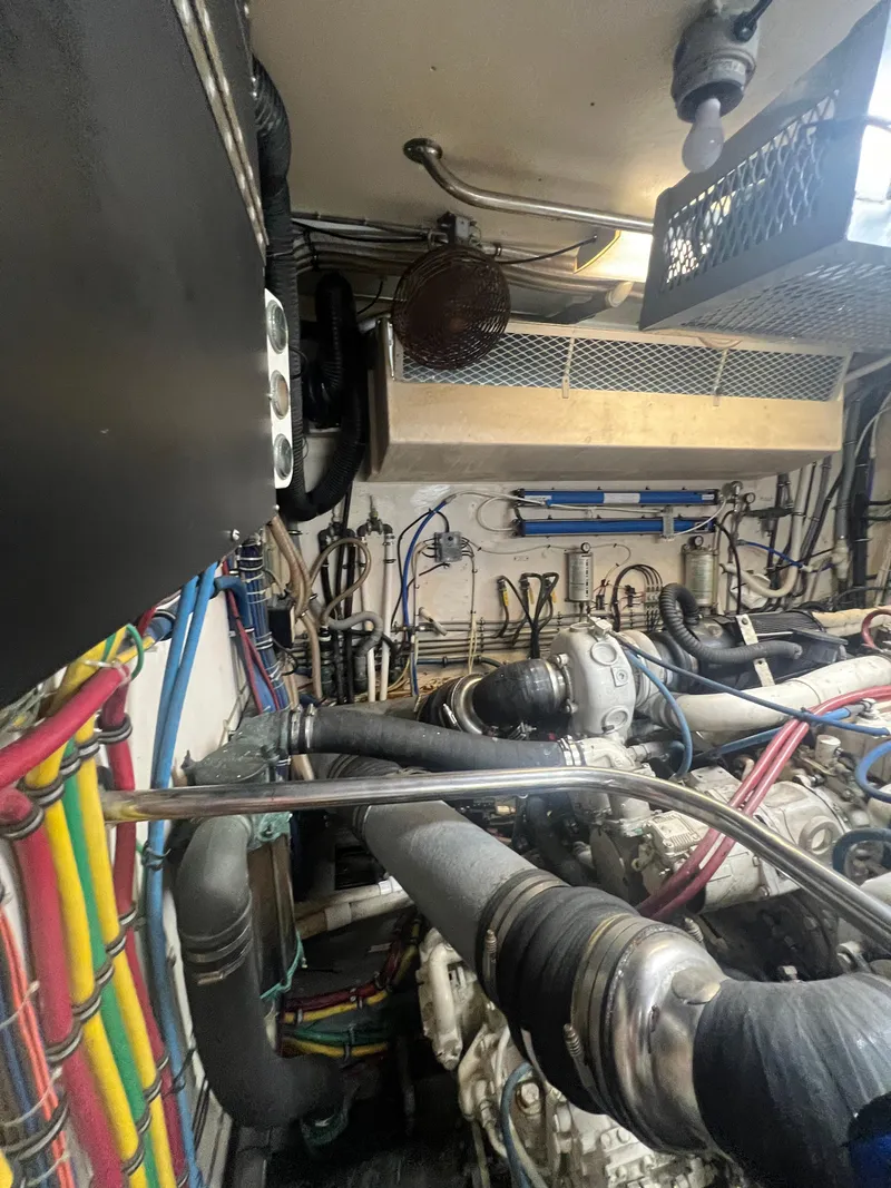 Slide: The Image of Hatteras 70 Cockpit Motor Yacht 1990 - 96