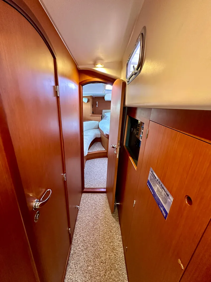 Slide: The Image of Beneteau 57 2010 - 53