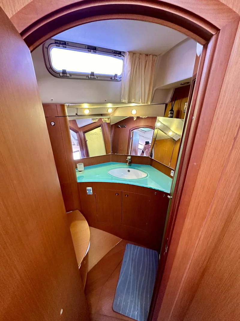 Slide: The Image of Beneteau 57 2010 - 64