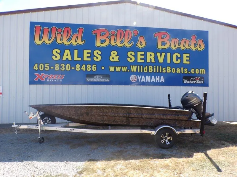 Slide: The Image of 2025 Xpress H18DB boat at Wild Bill's Boats sales and service. - 0